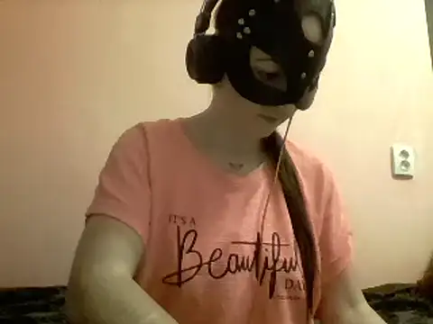 Snapshot of MaxWellas6 chatting on January 2025 05:14:01 PM MaxWellas6 online show from January 2025 05:14:01 PM