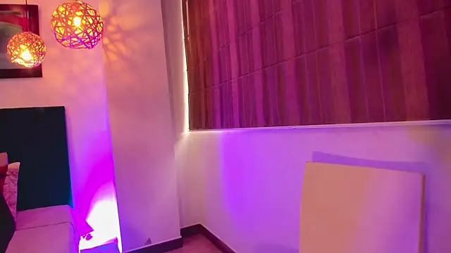 SabrinaWarrenn online show from December 2024 12:03:01 PM