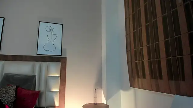 SabrinaWarrenn online show from January 2025 12:00:01 PM
