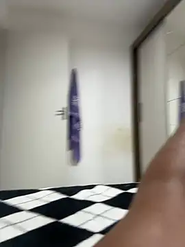 Snapshot of palomamoraid chatting on January 2025 01:44:01 AM palomamoraid online show from January 2025 01:44:01 AM