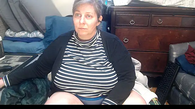 Snapshot of ladyscarlotta chatting on January 2025 08:56:02 PM ladyscarlotta online show from January 2025 08:56:02 PM