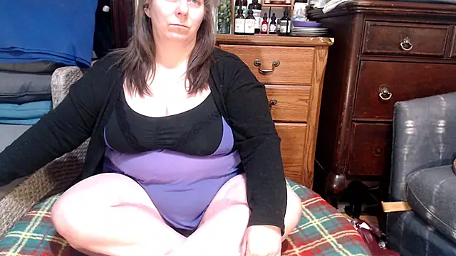 Snapshot of ladyscarlotta chatting on February 2025 03:02:02 AM ladyscarlotta online show from February 2025 03:02:02 AM