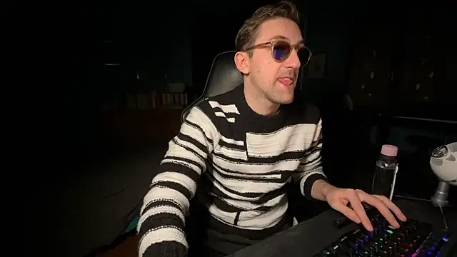 Snapshot of Stefisexy91 chatting on September 2025 08:57:01 PM Stefisexy91 online show from September 2025 08:57:01 PM