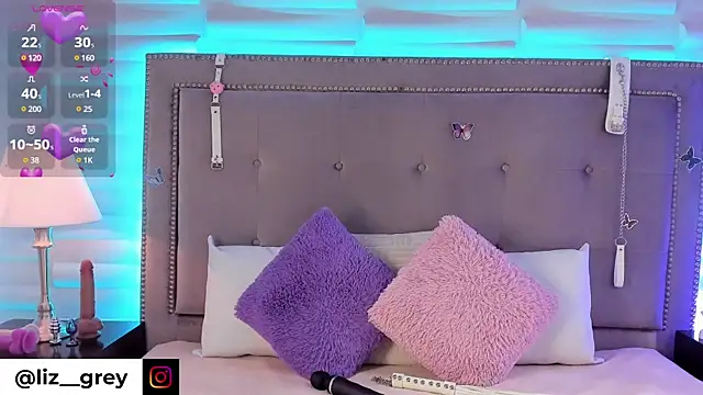 Liz grey  online show from March 2025 08:27:02 PM