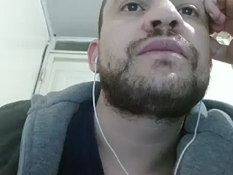 camiloking1720 online show from December 2024 03:10:02 AM