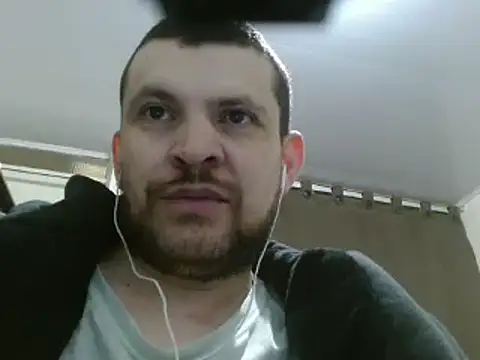 camiloking1720 online show from February 2025 01:33:01 PM