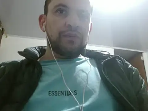 camiloking1720 online show from February 2025 09:14:02 PM