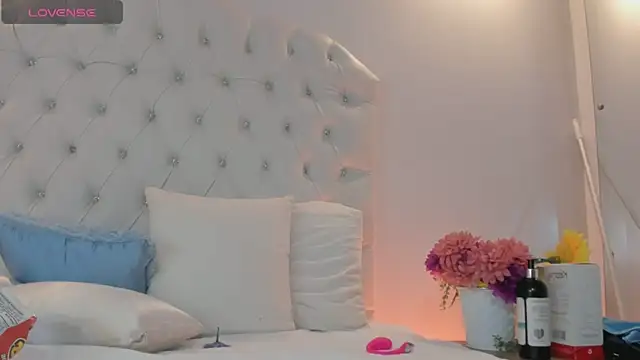 Snapshot of brithany_rousee chatting on October 2025 04:09:02 PM brithany rousee online show from October 2025 04:09:02 PM