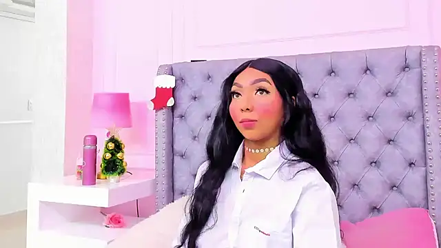 HaileeRoberts online show from November 2025 12:27:02 PM