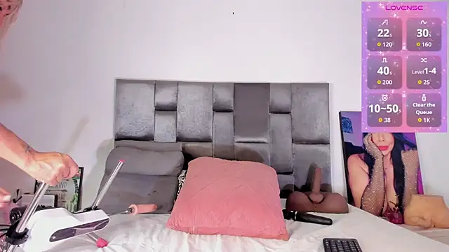 Lia johnsonn online show from November 2025 11:32:01 AM