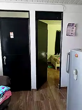 IamAlana  online show from December 2024 05:07:02 PM