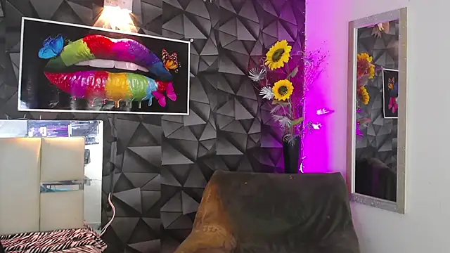 Snapshot of Demitryo chatting on December 2024 04:06:01 AM Demitryo online show from December 2024 04:06:01 AM