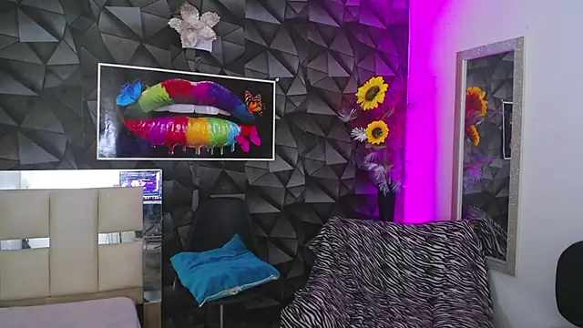 Snapshot of Demitryo chatting on January 2025 05:42:01 AM Demitryo online show from January 2025 05:42:01 AM