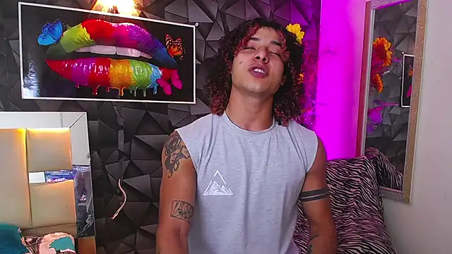 Snapshot of Demitryo chatting on February 2025 02:48:02 AM Demitryo online show from February 2025 02:48:02 AM