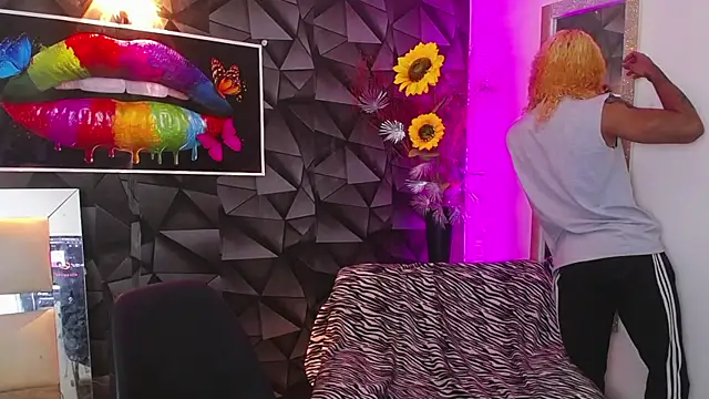 Snapshot of Demitryo chatting on February 2025 04:14:02 AM Demitryo online show from February 2025 04:14:02 AM