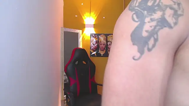 Snapshot of Demitryo chatting on February 2025 06:56:02 AM Demitryo online show from February 2025 06:56:02 AM