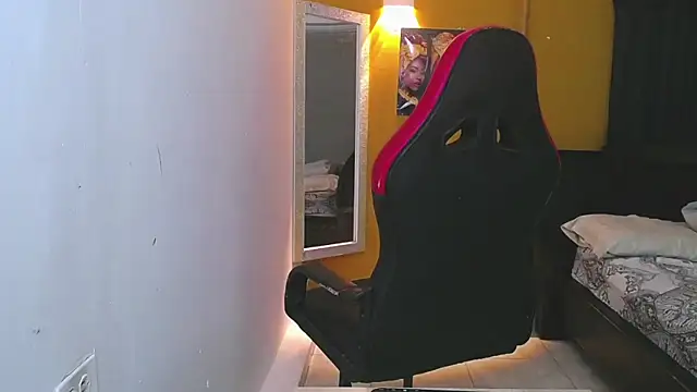 Snapshot of Demitryo chatting on February 2025 03:50:01 AM Demitryo online show from February 2025 03:50:01 AM