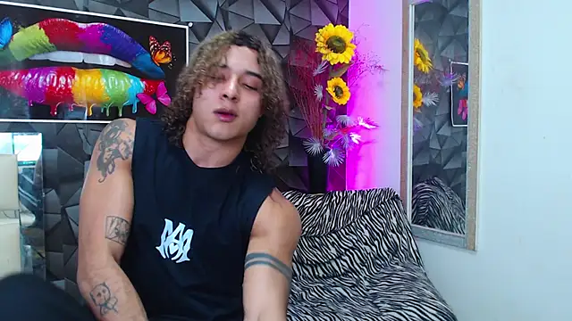 Snapshot of Demitryo chatting on February 2025 02:48:02 AM Demitryo online show from February 2025 02:48:02 AM