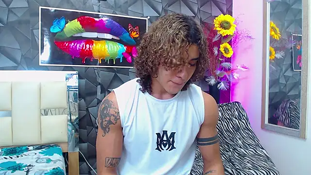 Snapshot of Demitryo chatting on February 2025 04:31:01 AM Demitryo online show from February 2025 04:31:01 AM