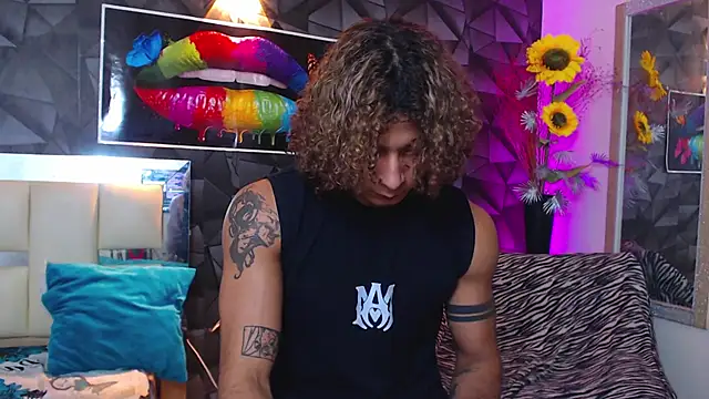 Snapshot of Demitryo chatting on March 2025 03:08:01 AM Demitryo online show from March 2025 03:08:01 AM