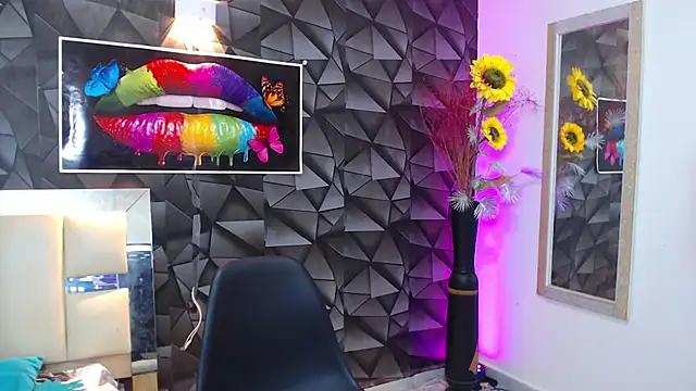 Snapshot of Demitryo chatting on March 2025 02:43:01 AM Demitryo online show from March 2025 02:43:01 AM