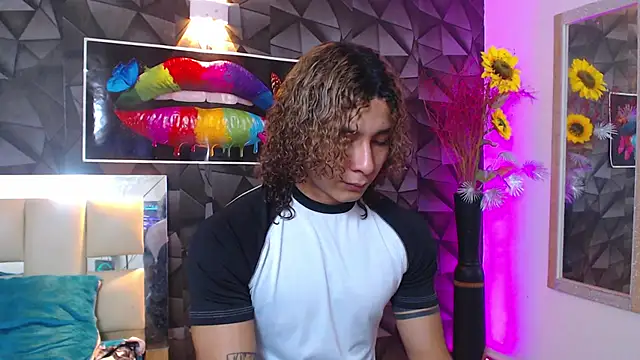 Snapshot of Demitryo chatting on March 2025 03:09:02 AM Demitryo online show from March 2025 03:09:02 AM