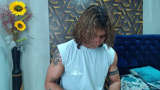 Snapshot of Demitryo chatting on March 2025 02:37:02 AM Demitryo online show from March 2025 02:37:02 AM