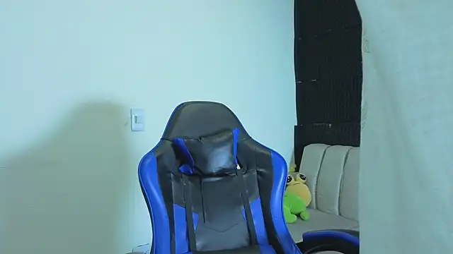 Snapshot of Demitryo chatting on September 2025 02:58:02 AM Demitryo online show from September 2025 02:58:02 AM