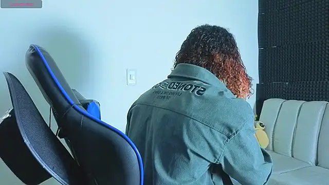 Snapshot of Demitryo chatting on September 2025 03:54:01 AM Demitryo online show from September 2025 03:54:01 AM