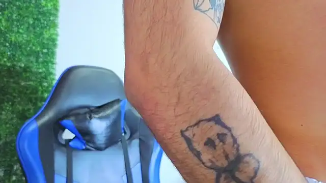 Demitryo online show from June 2026 08:58:01 PM