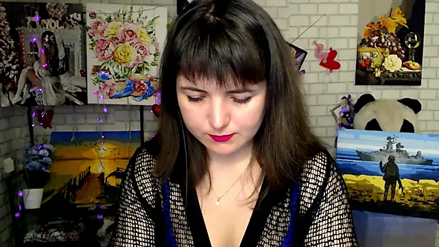 Darina M  online show from November 2025 07:25:01 AM