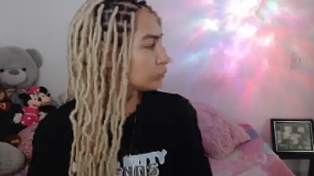 mandy berrys online show from October 2025 02:12:02 AM