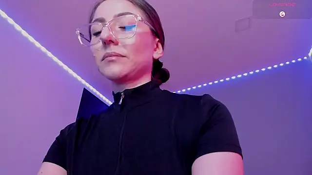 Ich Bin Julia online show from March 2025 02:15:02 PM