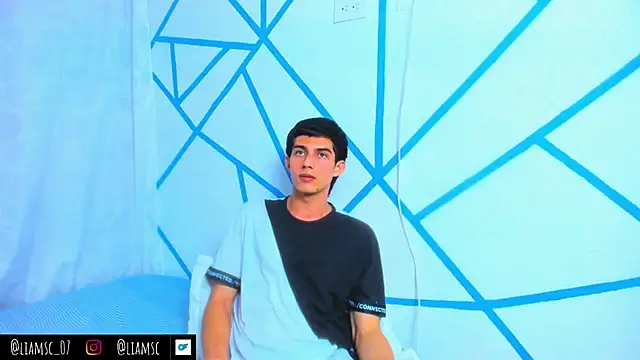 liam scott77 online show from September 2025 12:05:01 AM