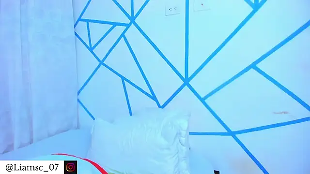 liam scott77 online show from December 2025 01:04:02 AM