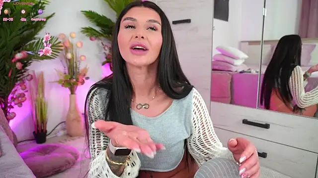 EmilyHudsson 1 online show from February 2025 06:08:02 PM