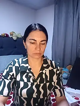 renata hot1 online show from April 2026 01:18:02 AM