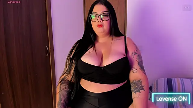 Apriilpeach  online show from December 2024 05:55:02 PM