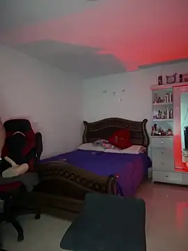 cristina1800 online show from December 2025 06:31:01 AM