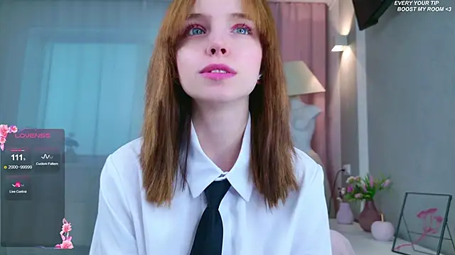 b4by LoL1 online show from October 2025 07:00:02 AM