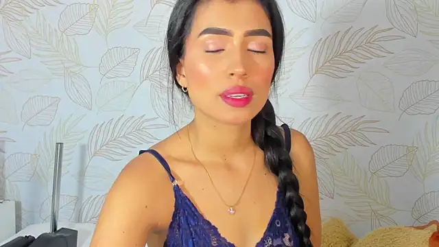 TianaReedd online show from December 2024 12:16:02 PM