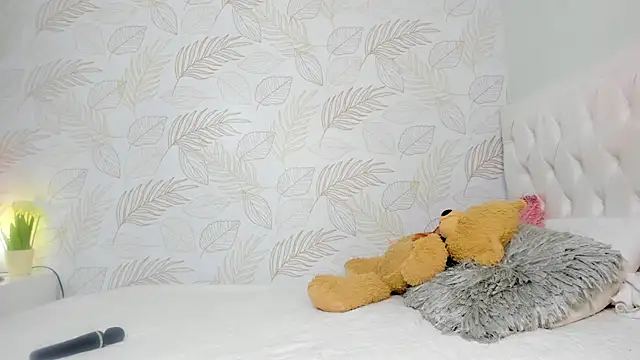 TianaReedd online show from January 2025 12:35:01 PM