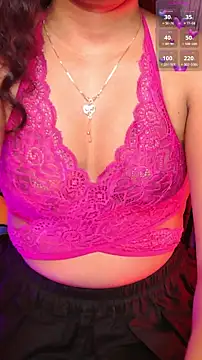 Snapshot of Hot_chocolate__ chatting on November 2025 05:24:01 PM Hot chocolate online show from November 2025 05:24:01 PM