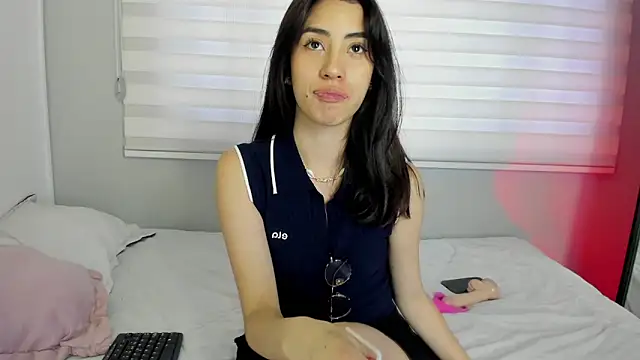 Catyloves online show from September 2025 04:01:02 PM