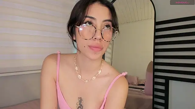 Catyloves online show from October 2025 09:34:02 PM