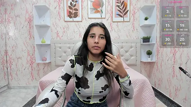 Snapshot of VICTORIA_HOUSTON chatting on December 2024 03:26:01 AM VICTORIA HOUSTON online show from December 2024 03:26:01 AM