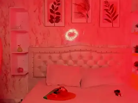 Snapshot of VICTORIA_HOUSTON chatting on December 2024 06:51:01 AM VICTORIA HOUSTON online show from December 2024 06:51:01 AM