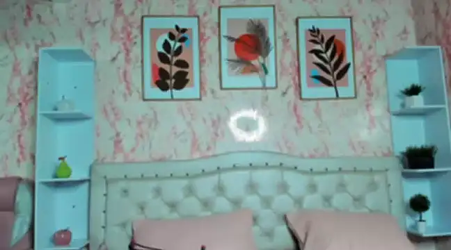 Snapshot of VICTORIA_HOUSTON chatting on February 2025 02:09:02 AM VICTORIA HOUSTON online show from February 2025 02:09:02 AM