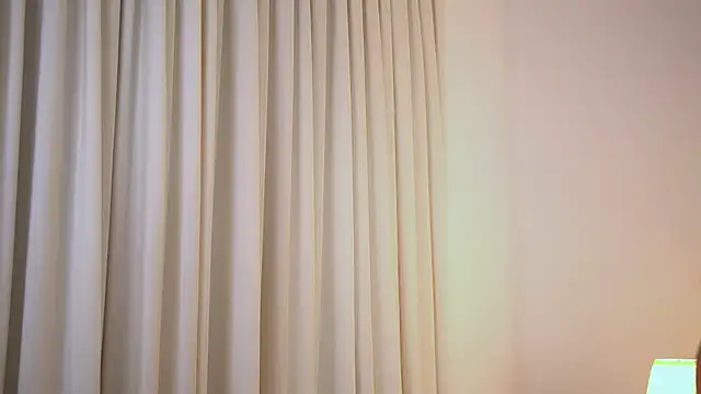 Snapshot of AdelineKing chatting on July 2026 01:52:01 AM AdelineKing online show from July 2026 01:52:01 AM
