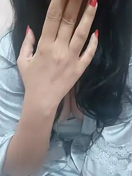 Liyan- online show from November 2025 07:20:01 AM